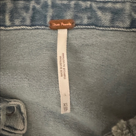 Free People Faded Light Blue Denim Shacket - Picture 2 of 2